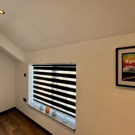 Cosy Apartment Near The Sea And Town Centre With Parking Llandudno Exterior photo