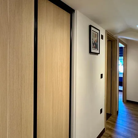 Cosy Apartment Near The Sea And Town Centre With Parking Llandudno Exterior photo