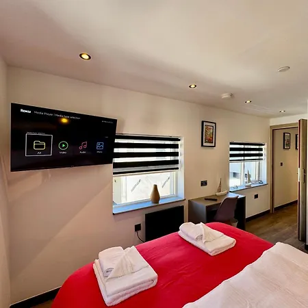Cosy Apartment Near The Sea And Town Centre With Parking Llandudno Exterior photo