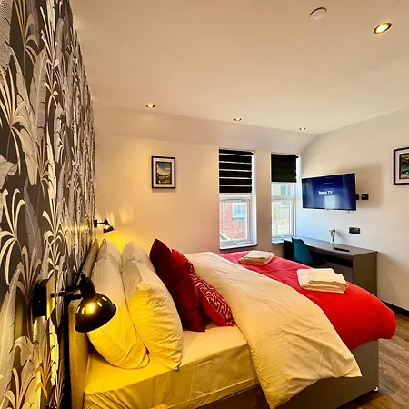Cosy Apartment Near The Sea And Town Centre With Parking Llandudno Exterior photo