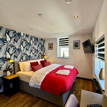 Cosy Apartment Near The Sea And Town Centre With Parking Llandudno Exterior photo