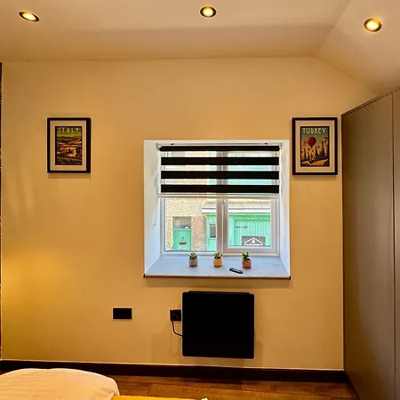 Cosy Apartment Near The Sea And Town Centre With Parking Llandudno Exterior photo