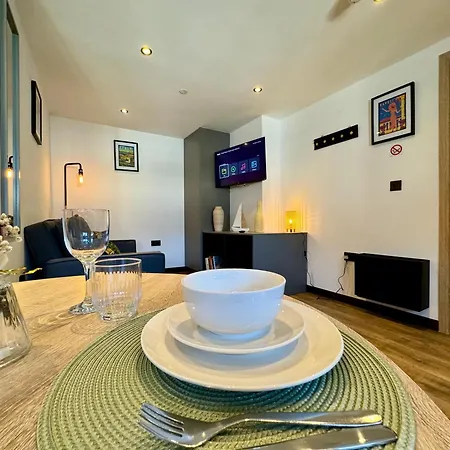 Cosy Apartment Near The Sea And Town Centre With Parking Llandudno Exterior photo