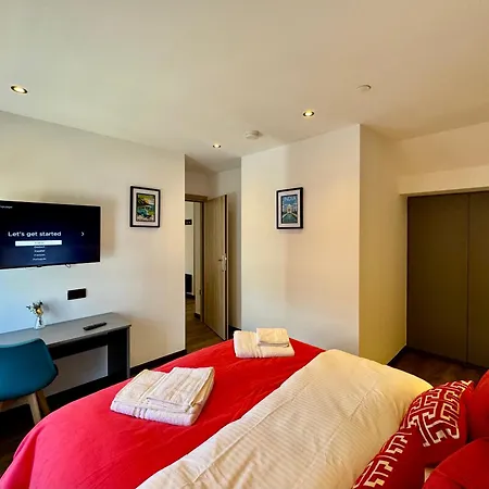 Cosy Apartment Near The Sea And Town Centre With Parking Llandudno Exterior photo