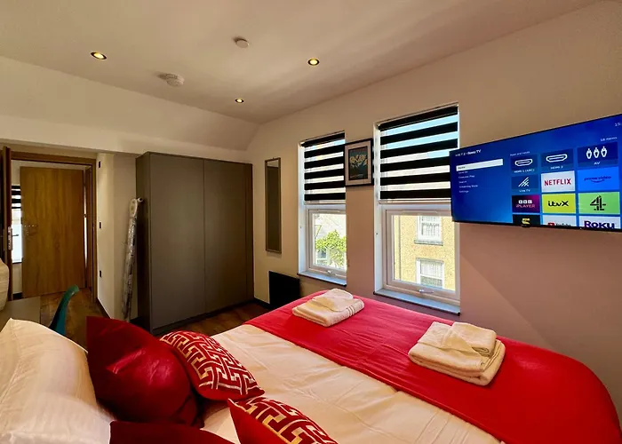 Cosy Apartment Near The Sea And Town Centre With Parking