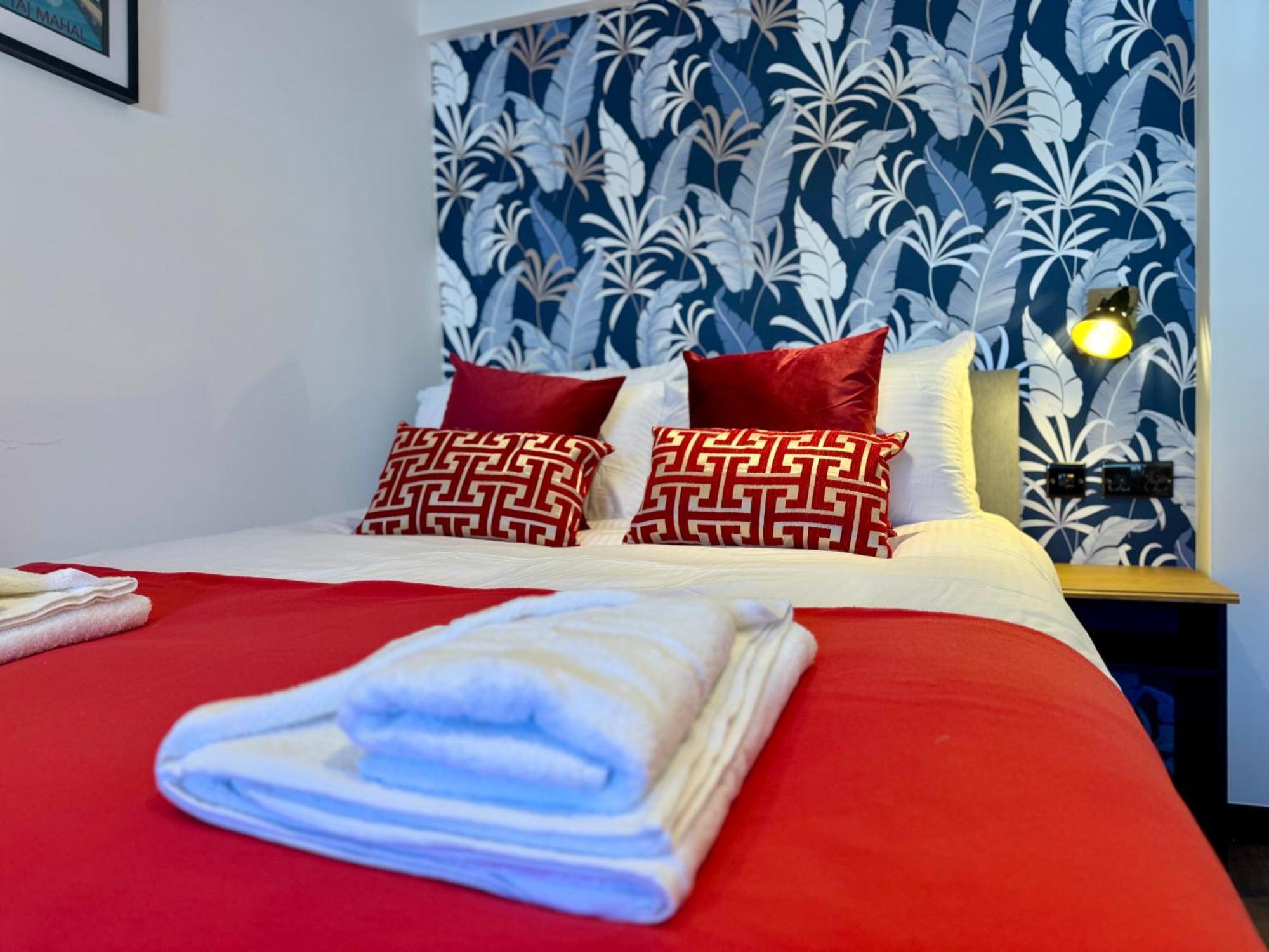 Cosy Near The Sea And Town Centre With Parking
