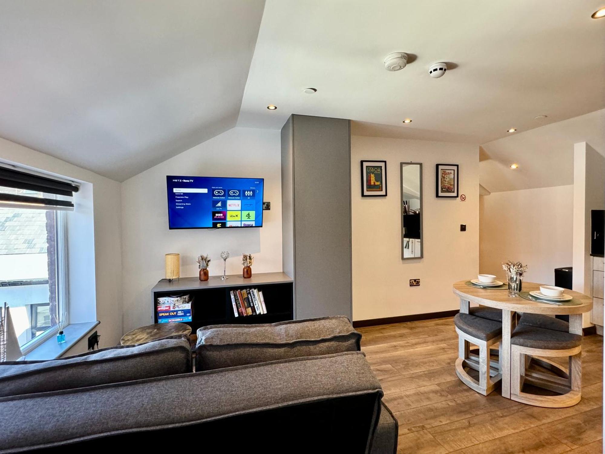 Cosy Near The Sea And Town Centre With Parking *