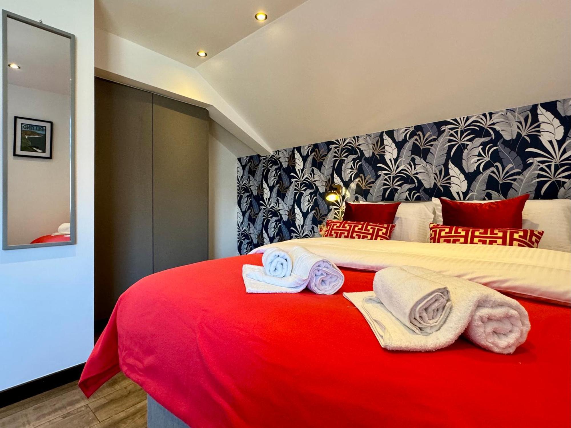 Cosy Near The Sea And Town Centre With Parking