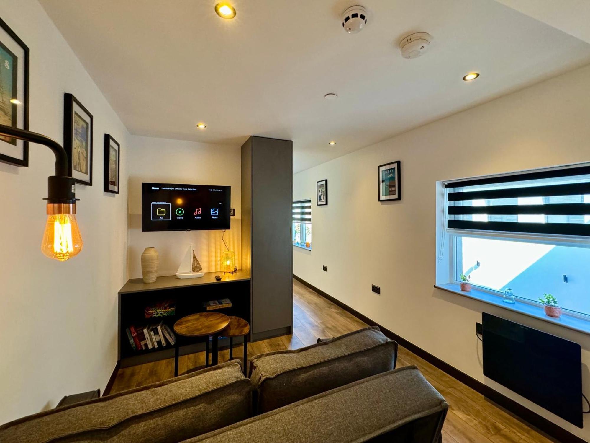 Cosy Near The Sea And Town Centre With Parking Apartment *