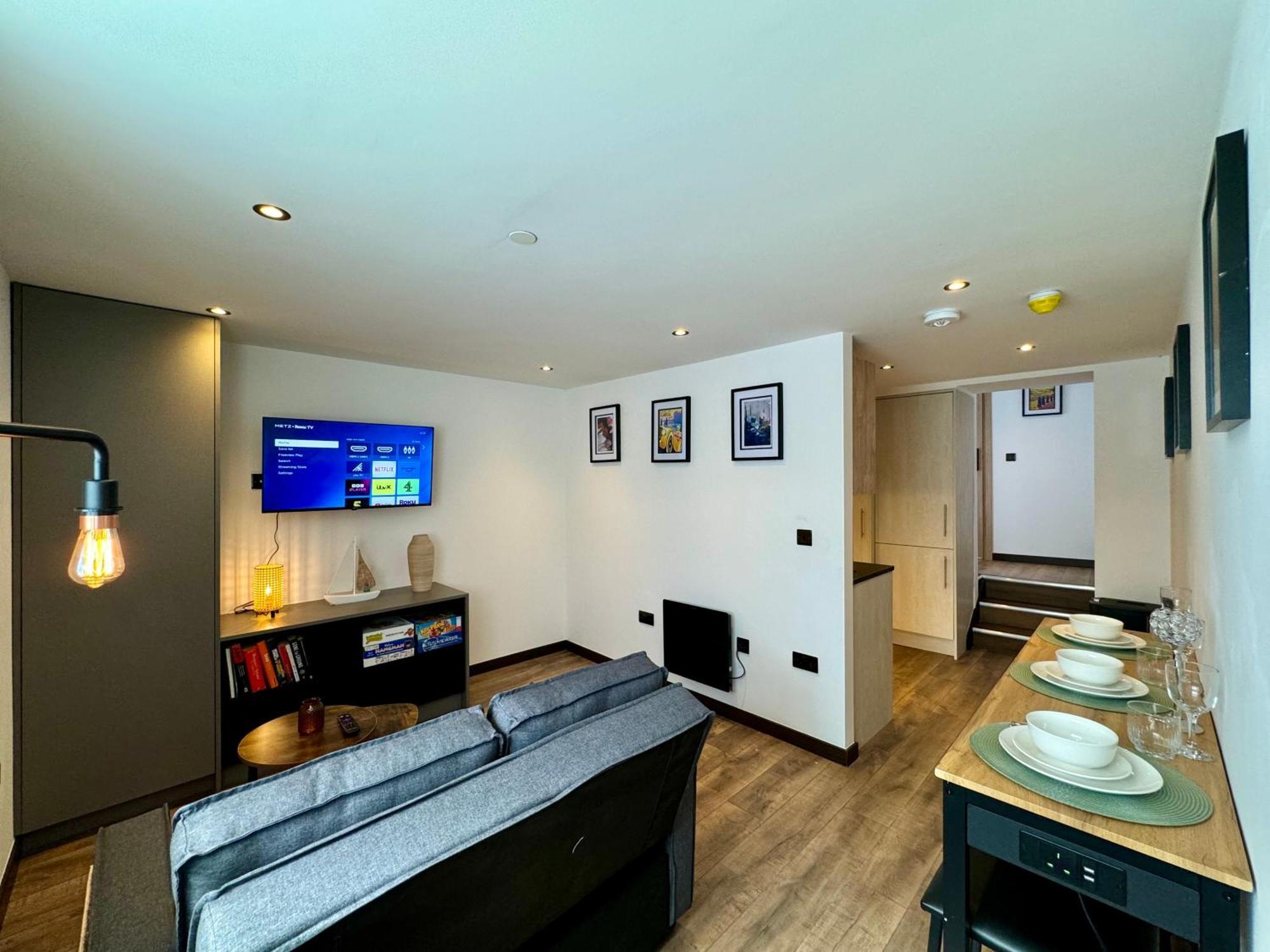 Apartment Cosy Near The Sea And Town Centre With Parking *