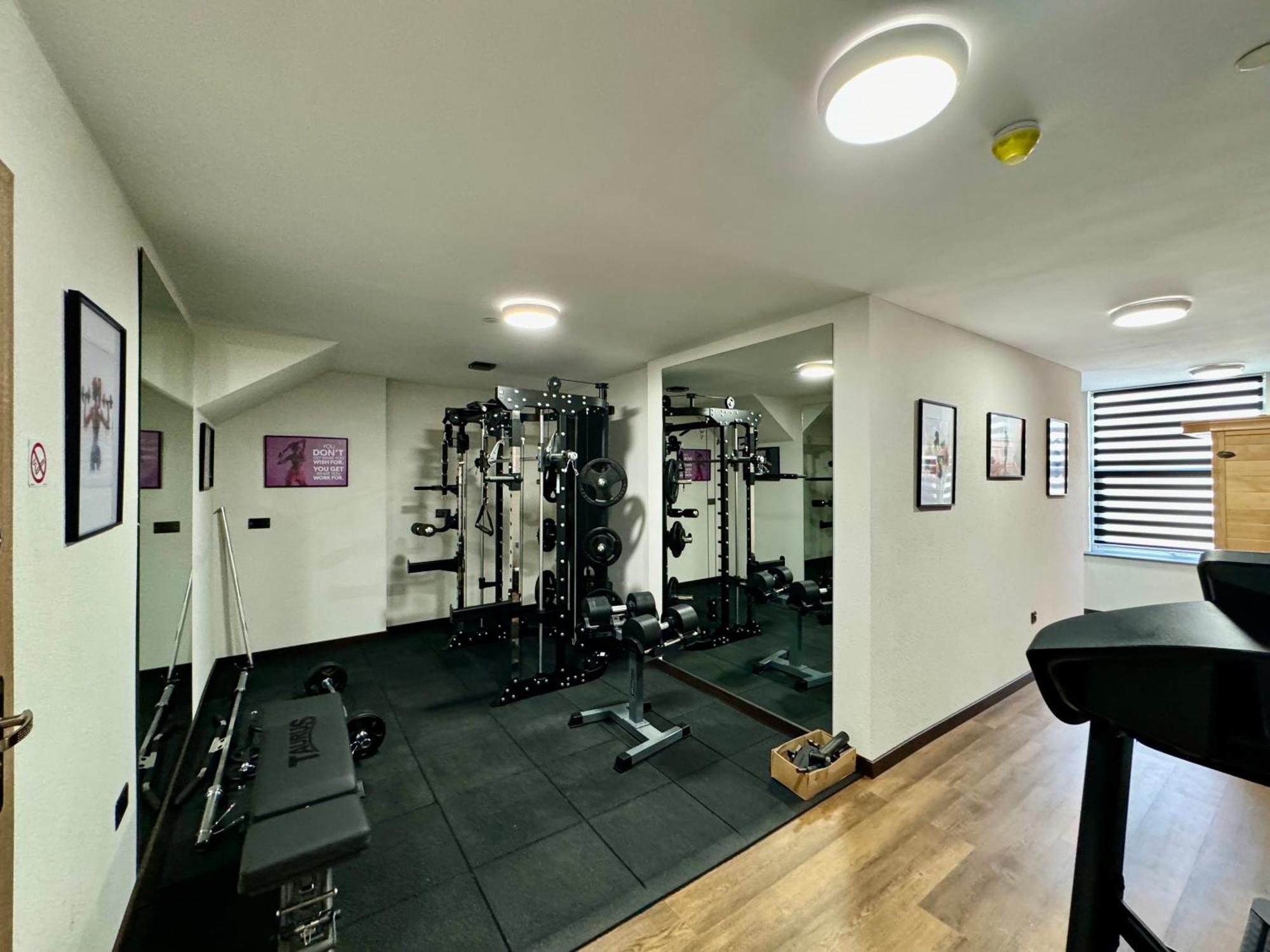 Apartment Cosy Near The Sea And Town Centre With Parking