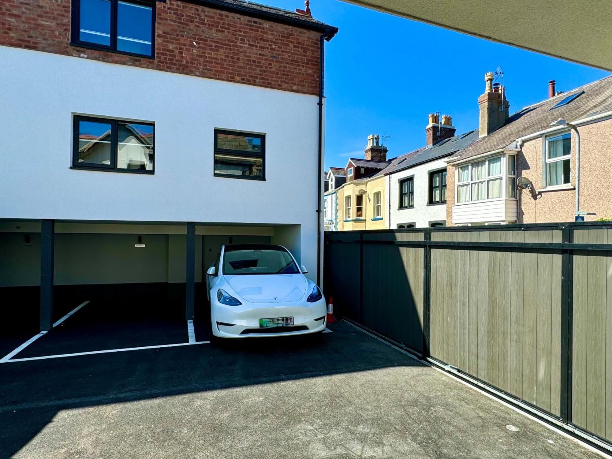 Cosy Near The Sea And Town Centre With Parking Apartment *